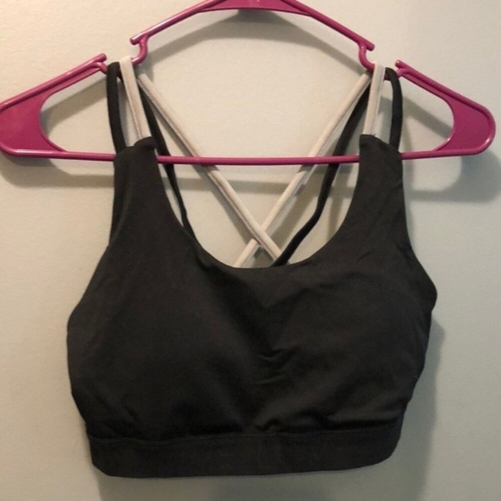 Live love dream sports bra size medium